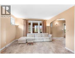 Foyer - 10 Bellevue Street, Bouctouche, NB E4S2W3 Photo 13