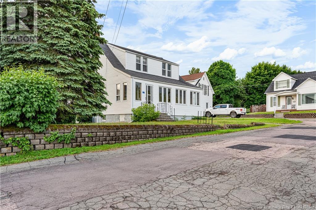 10 Bellevue Street - 3