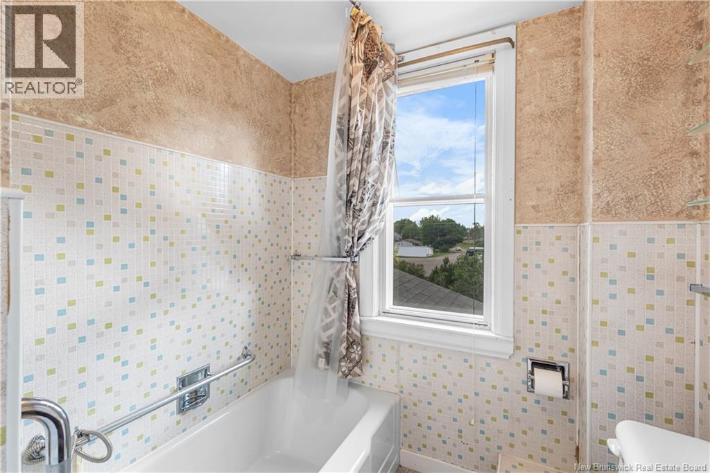 10 Bellevue Street - 33