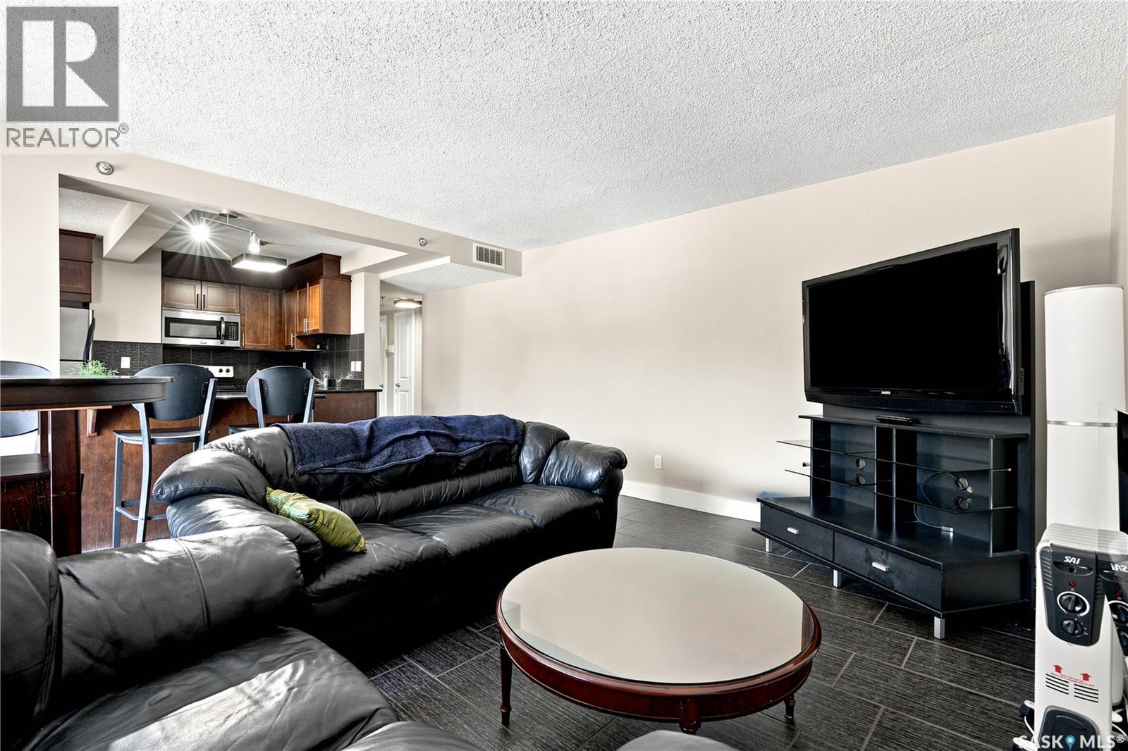 #205 320 5th AVENUE N - 6