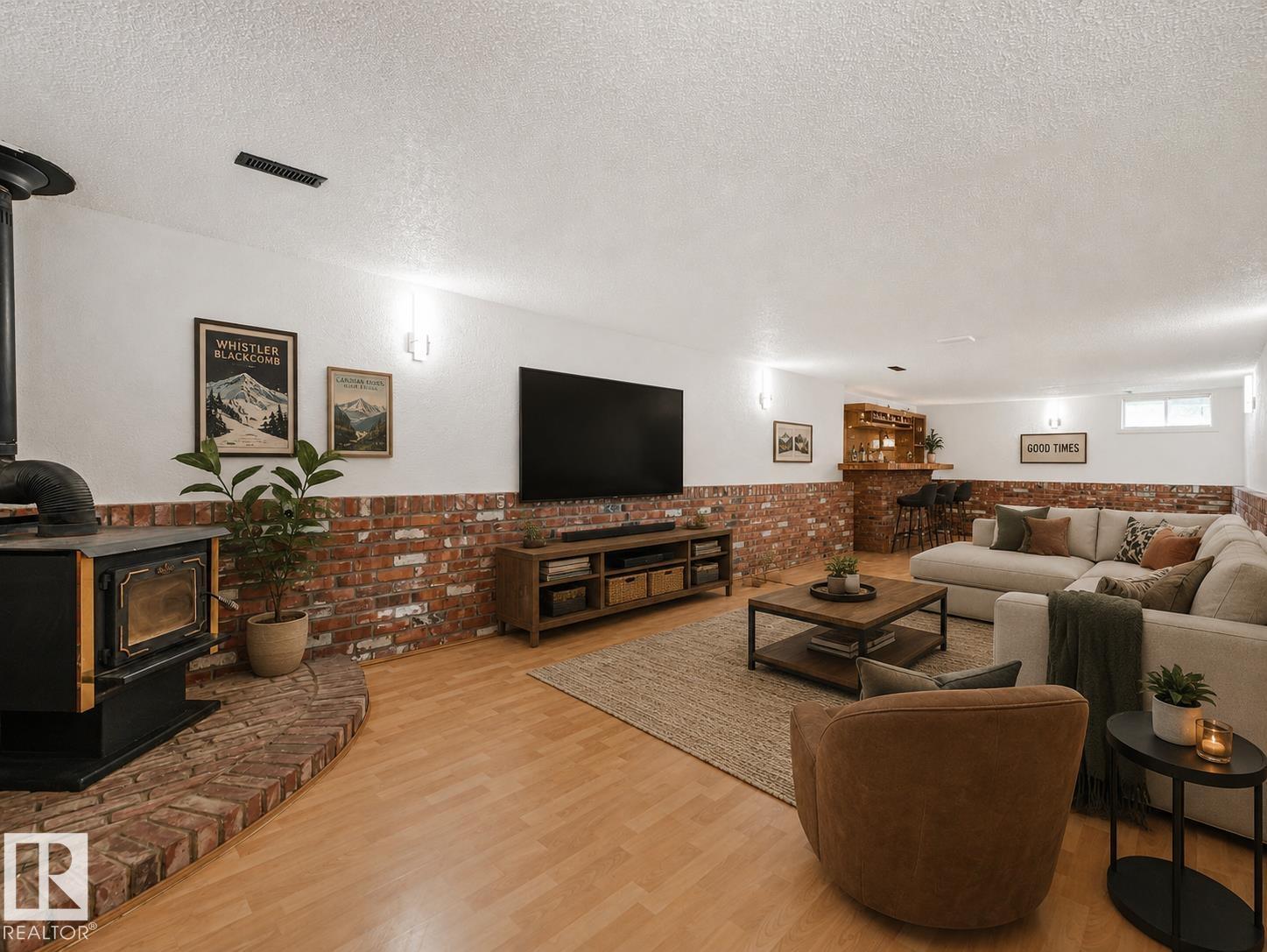 11616 158 AV NW NW - 20