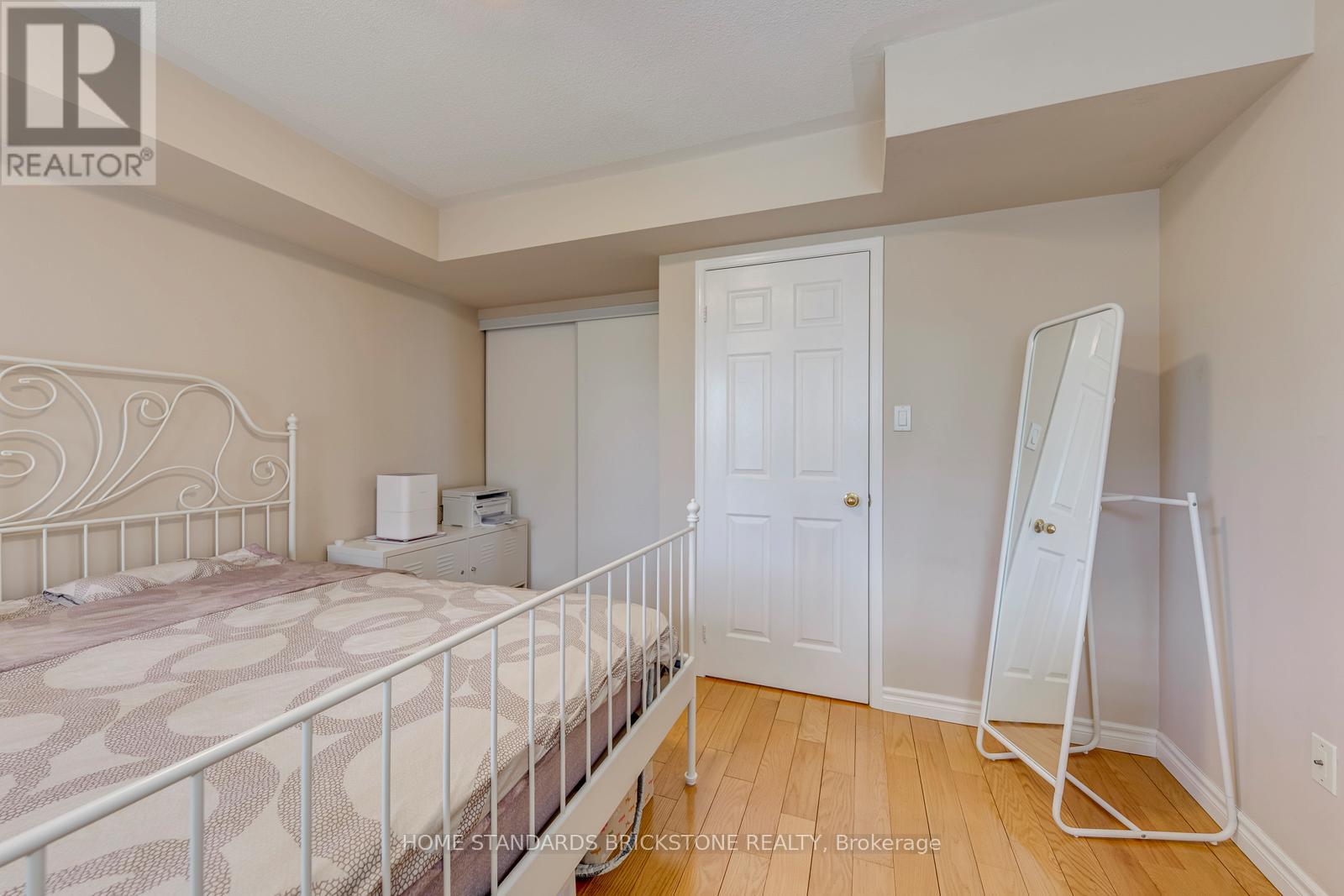 #291 306 JOHN STREET - 12
