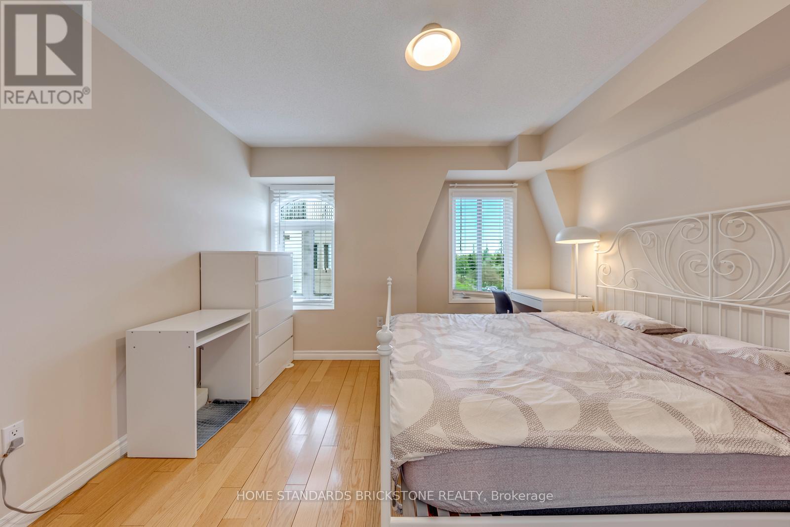 #291 306 JOHN STREET - 14