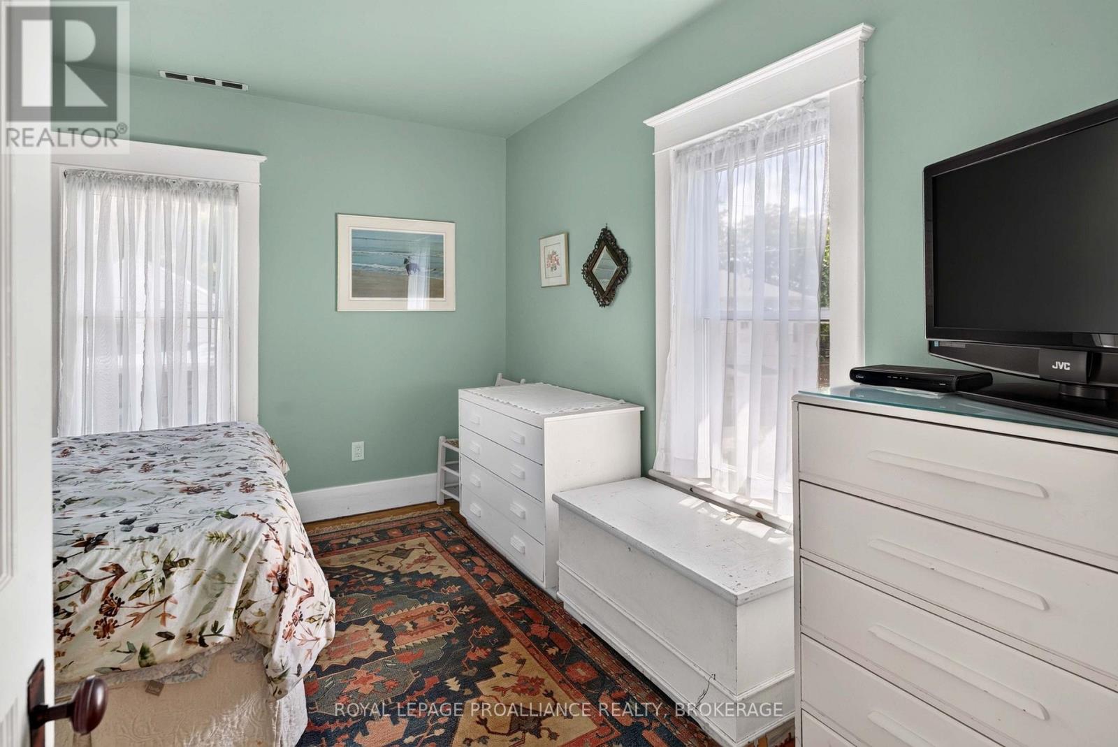166 ALMA AVENUE - 26