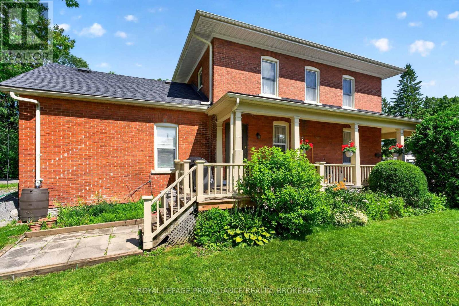 166 ALMA AVENUE - 38