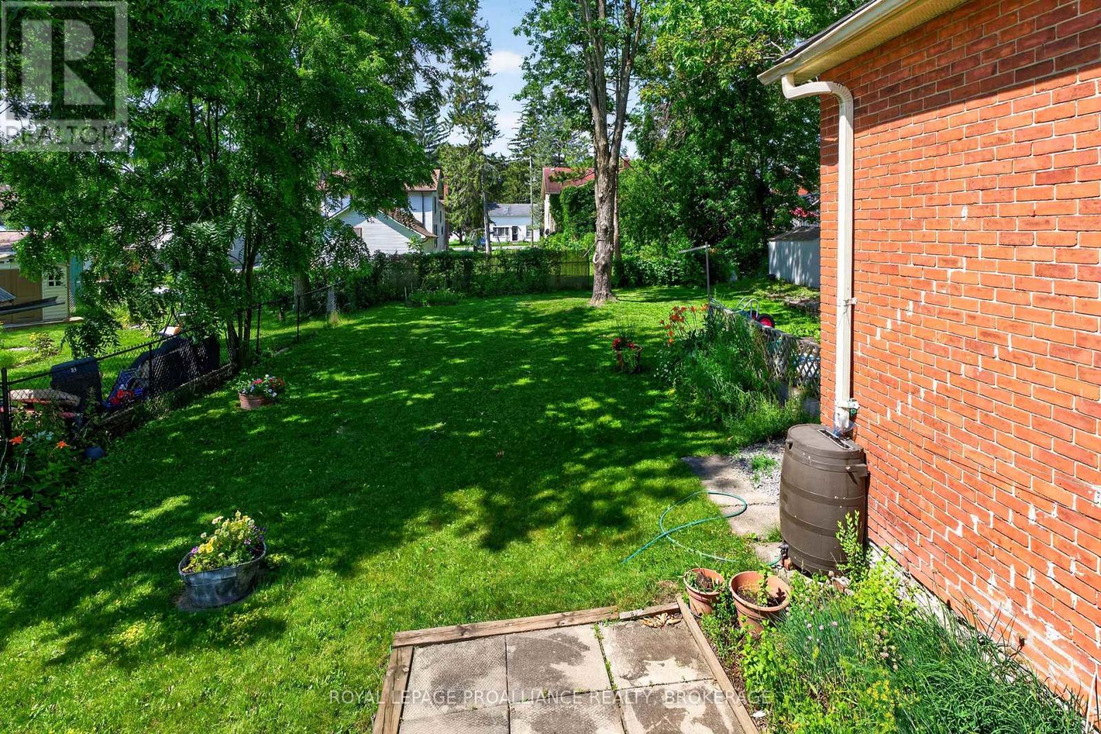 166 ALMA AVENUE - 46
