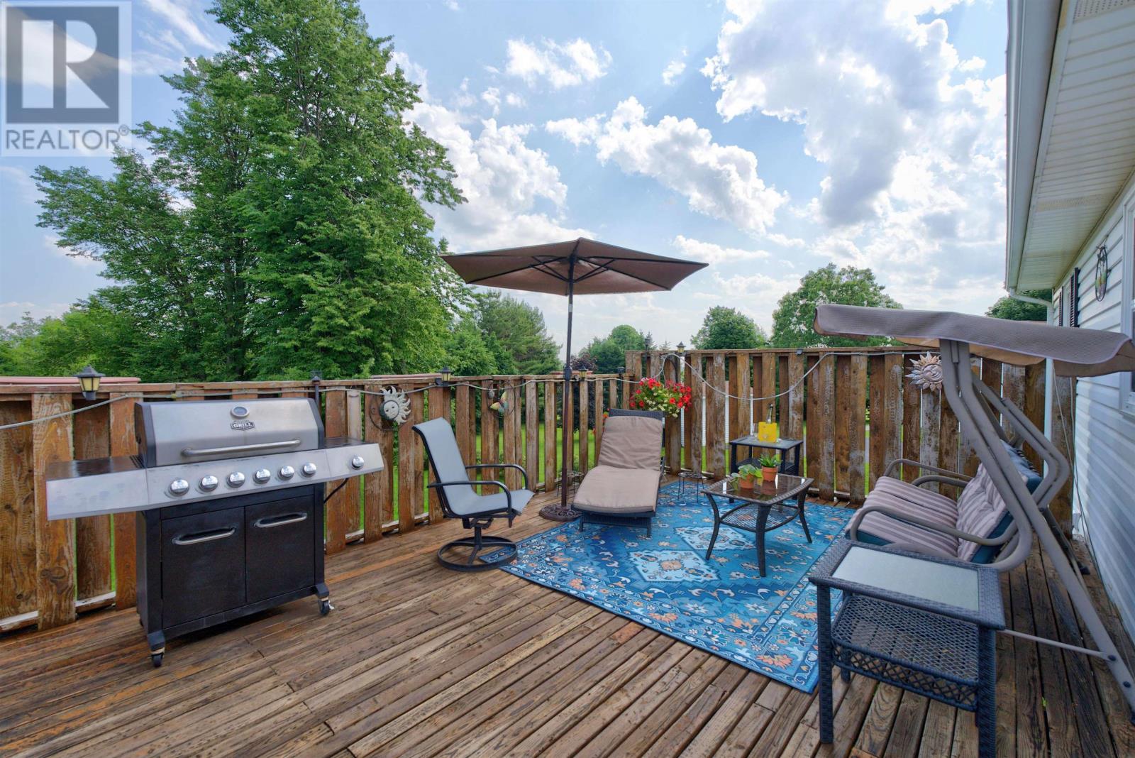 17 Centennial drive - 42