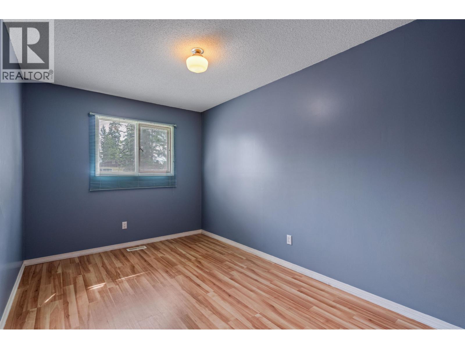 931 LIMESTONE CRESCENT - 9