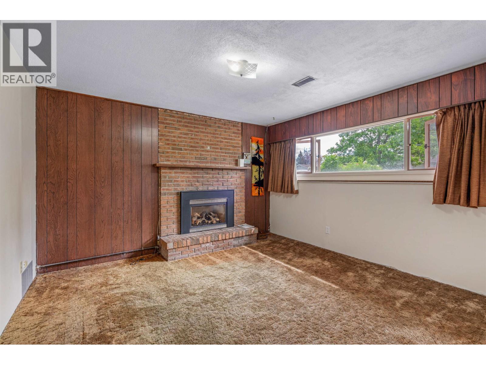 931 LIMESTONE CRESCENT - 13