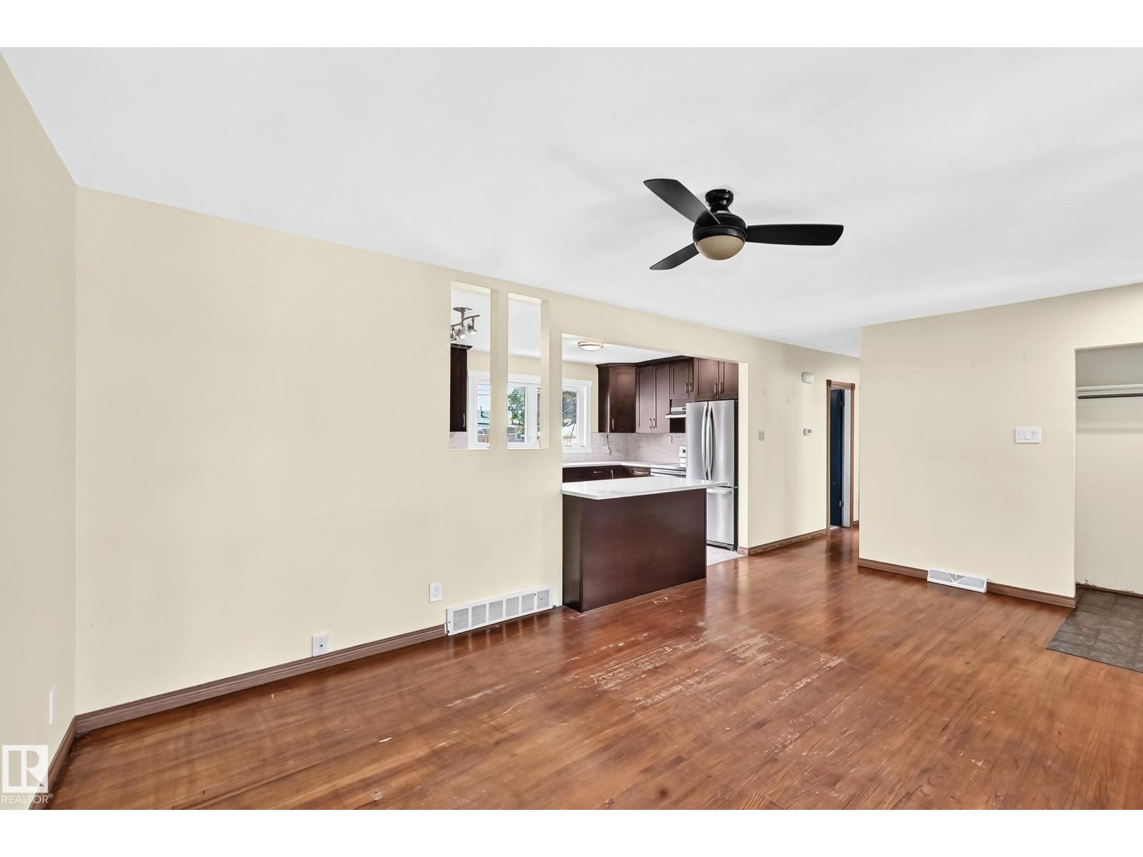 7032 81 ST NW - 7