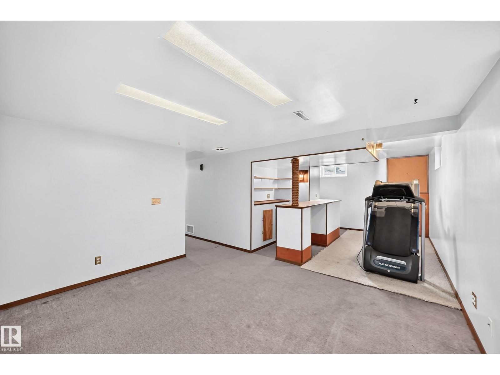 7032 81 ST NW - 21