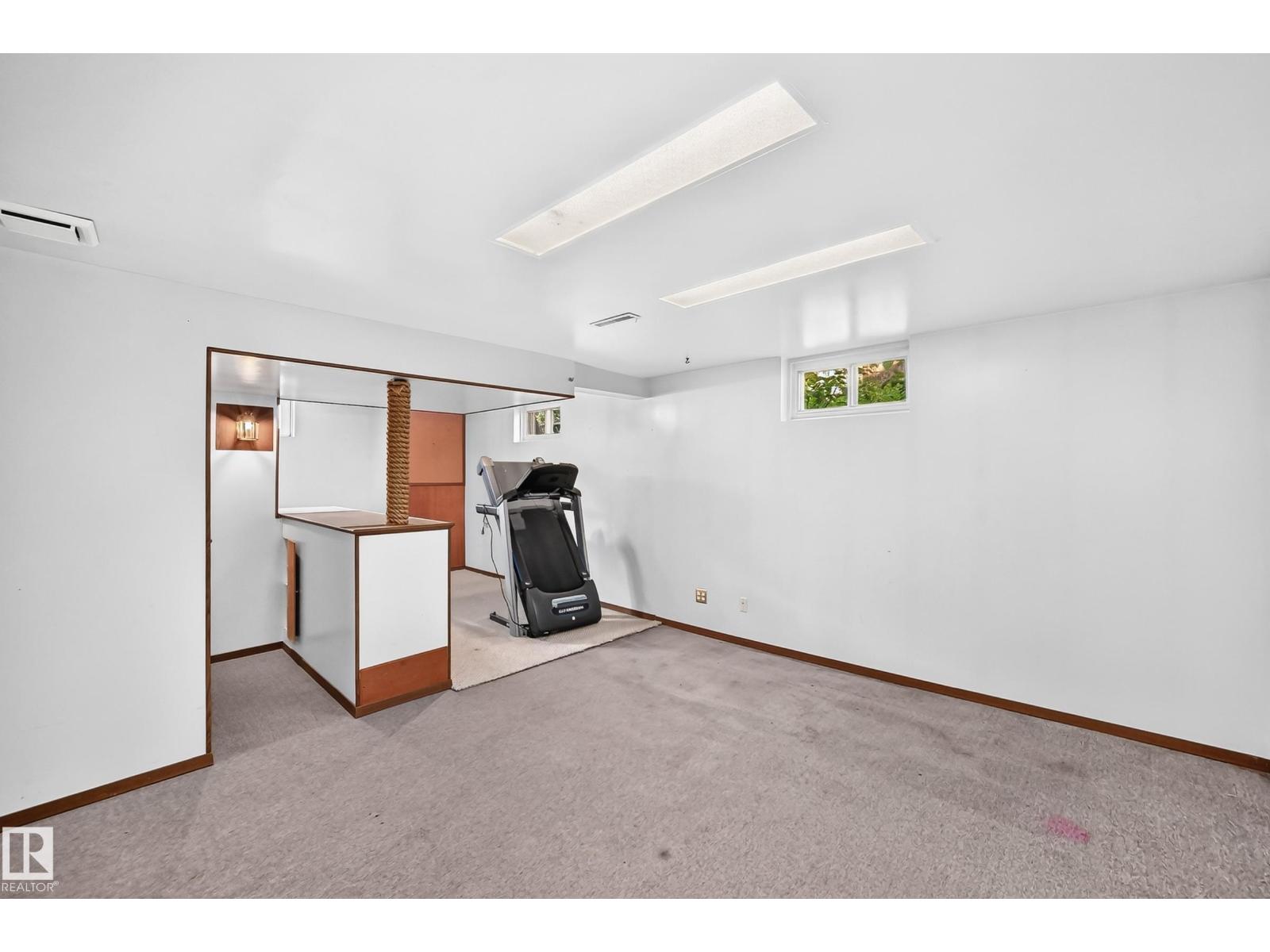 7032 81 ST NW - 20