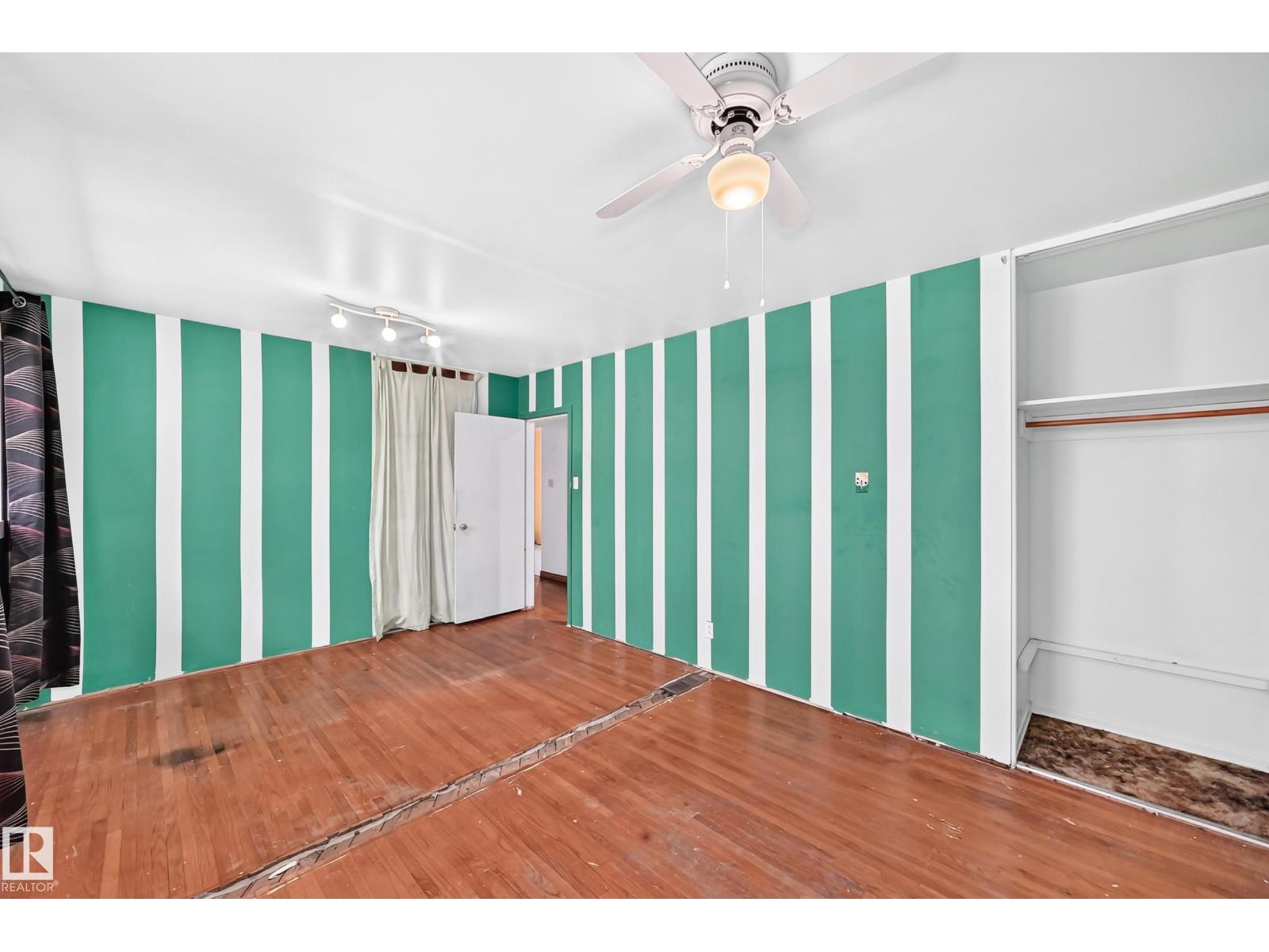 7032 81 ST NW - 14