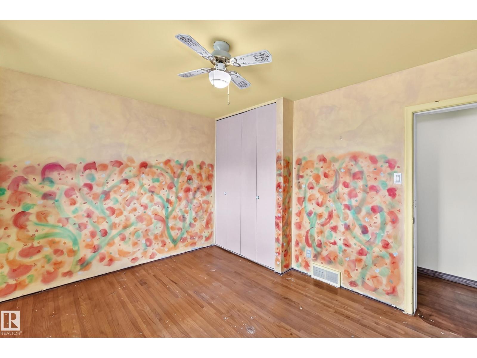 7032 81 ST NW - 17