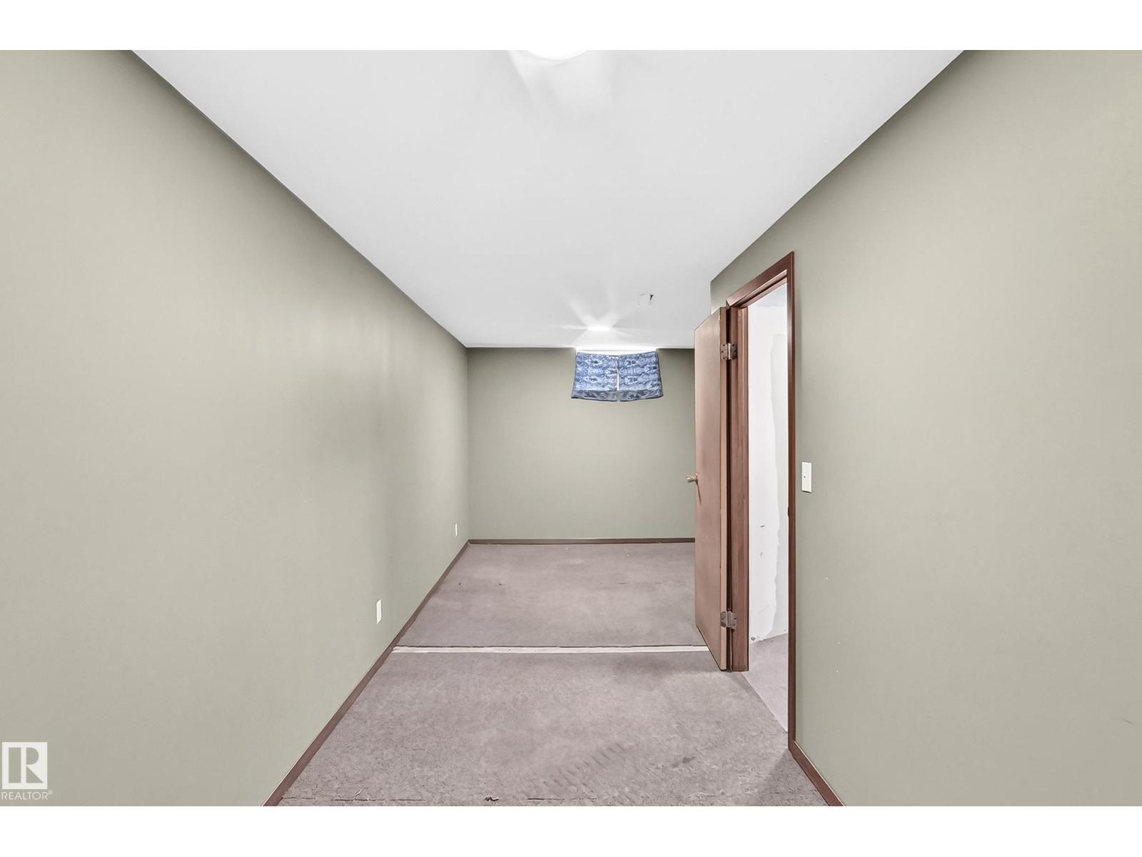 7032 81 ST NW - 25