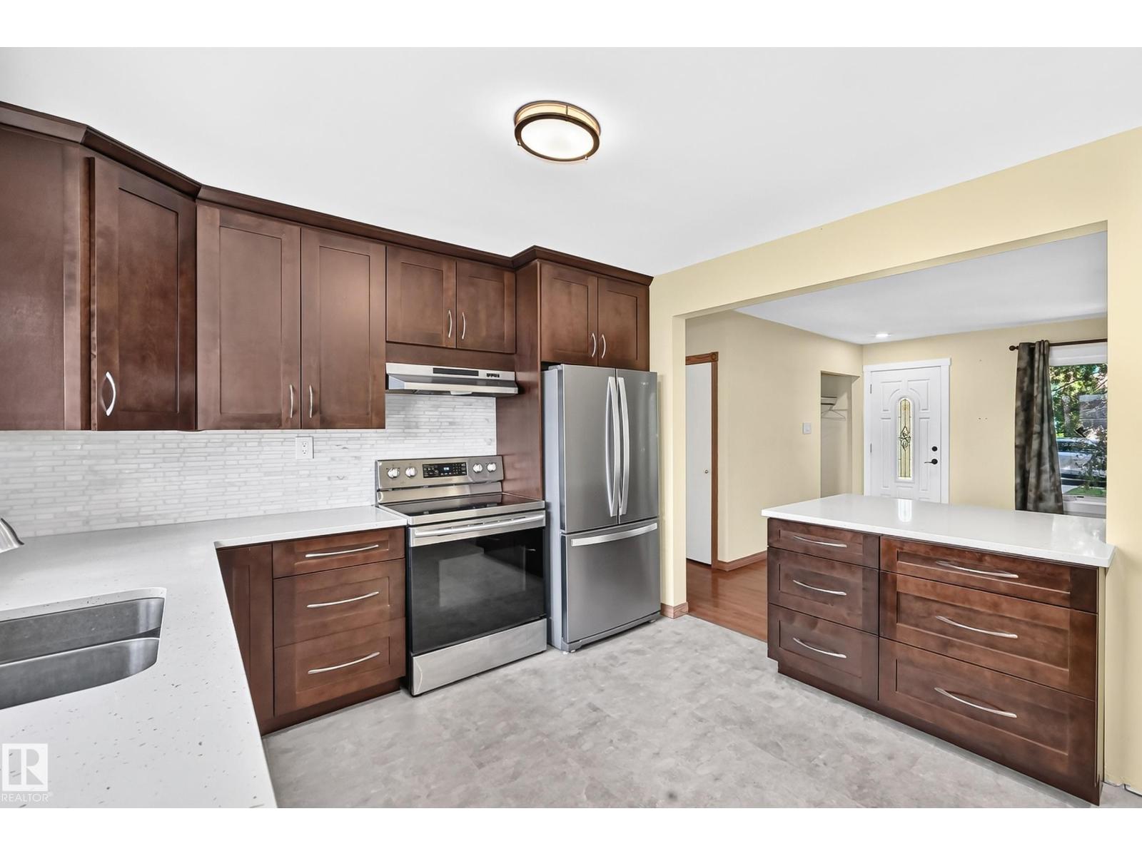 7032 81 ST NW - 5