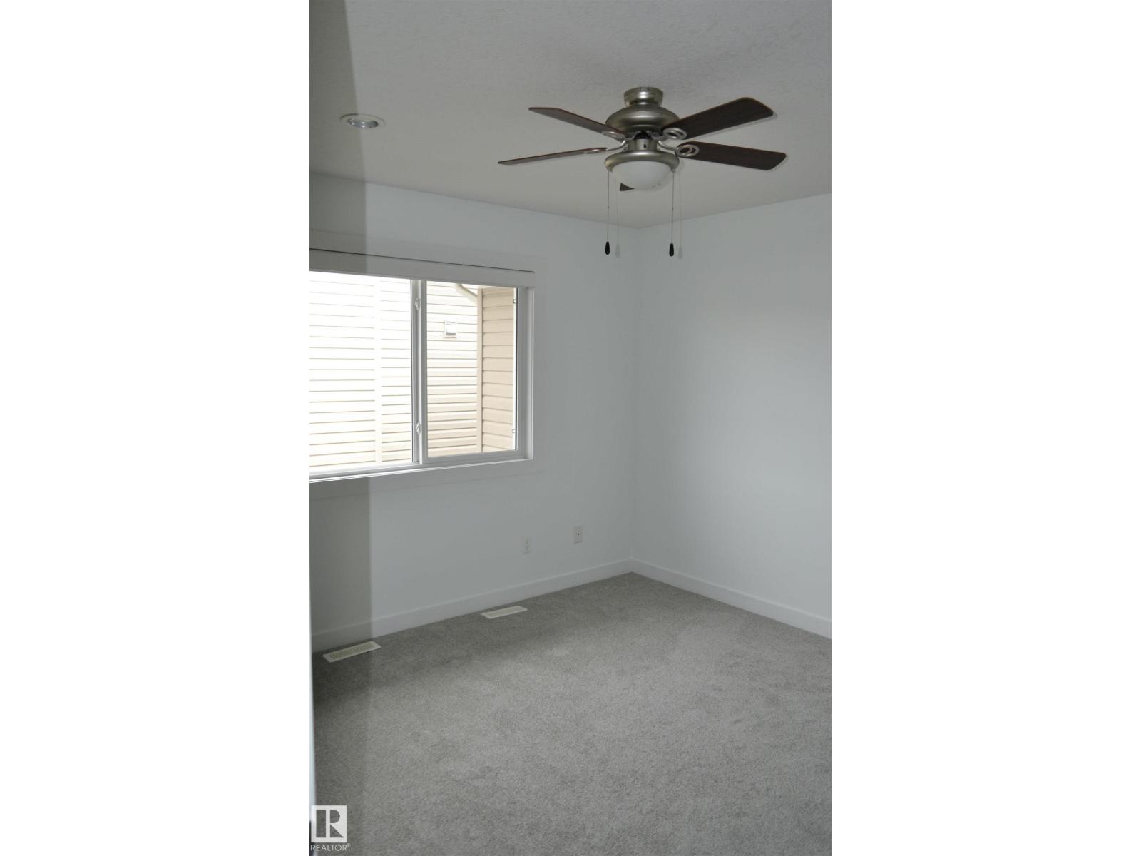 8952 81 AV NW - 30