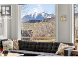 5 Villa Vega Acres, Lundbreck, AB T0K1W0 Photo 19