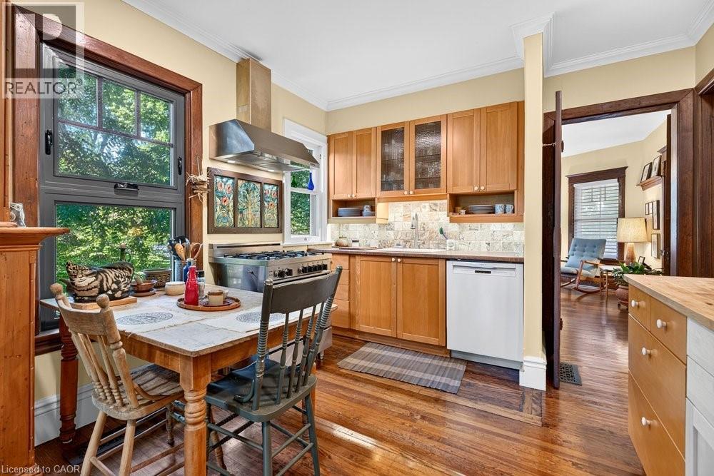 526 BURLINGTON Avenue - 15
