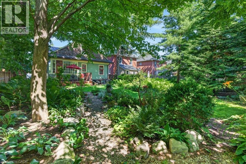 526 BURLINGTON Avenue - 36