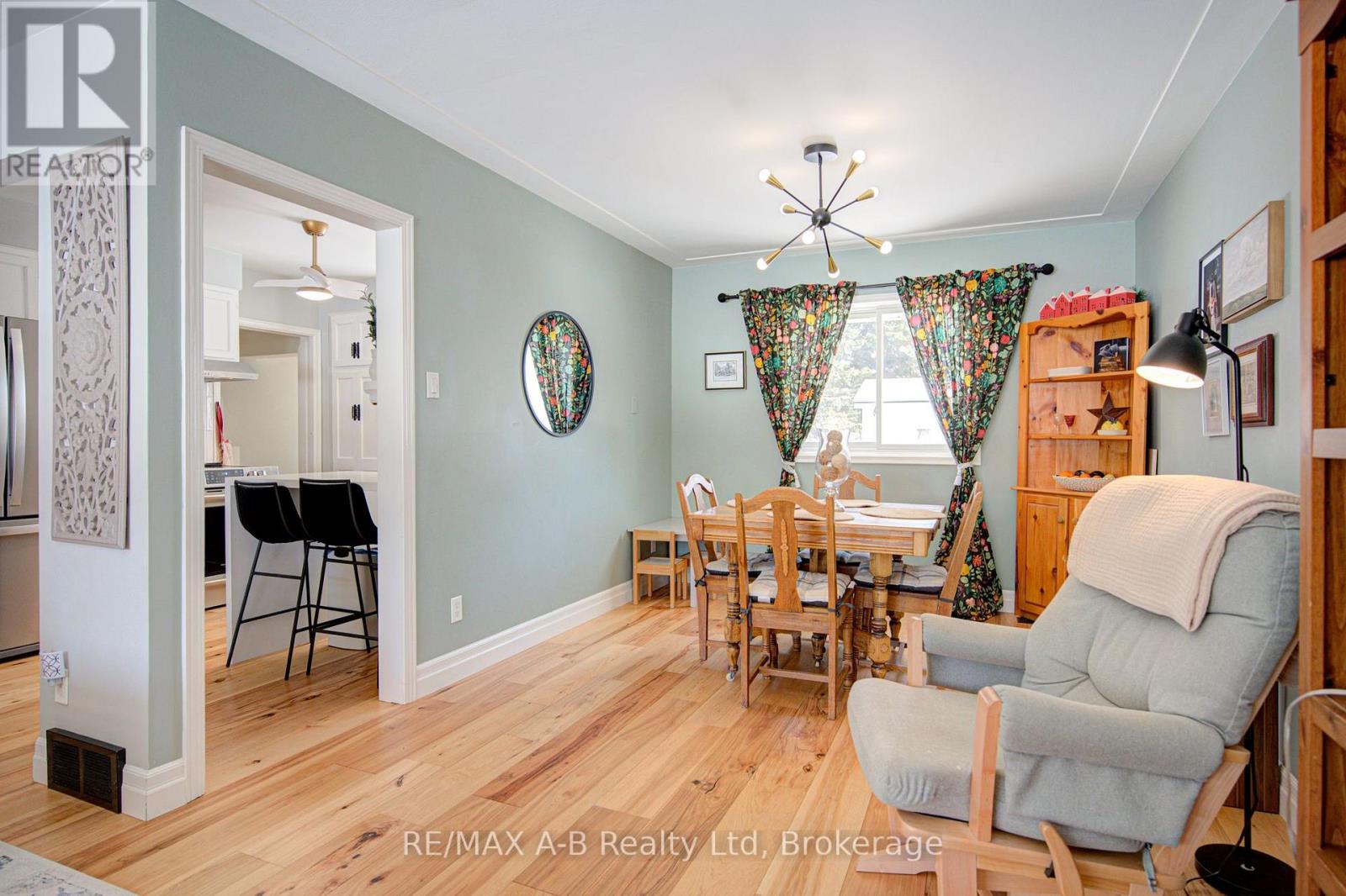 19 LINTON PLACE - 12