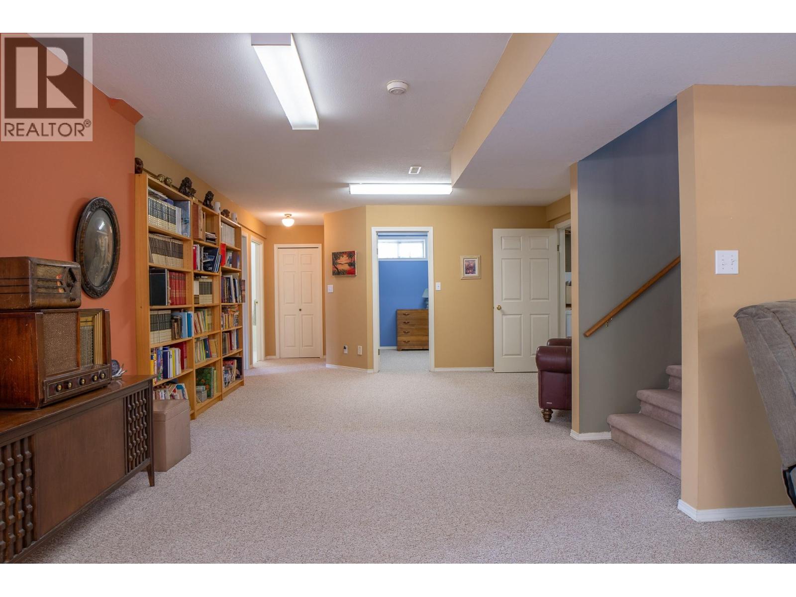 1924 HURL Street - 44
