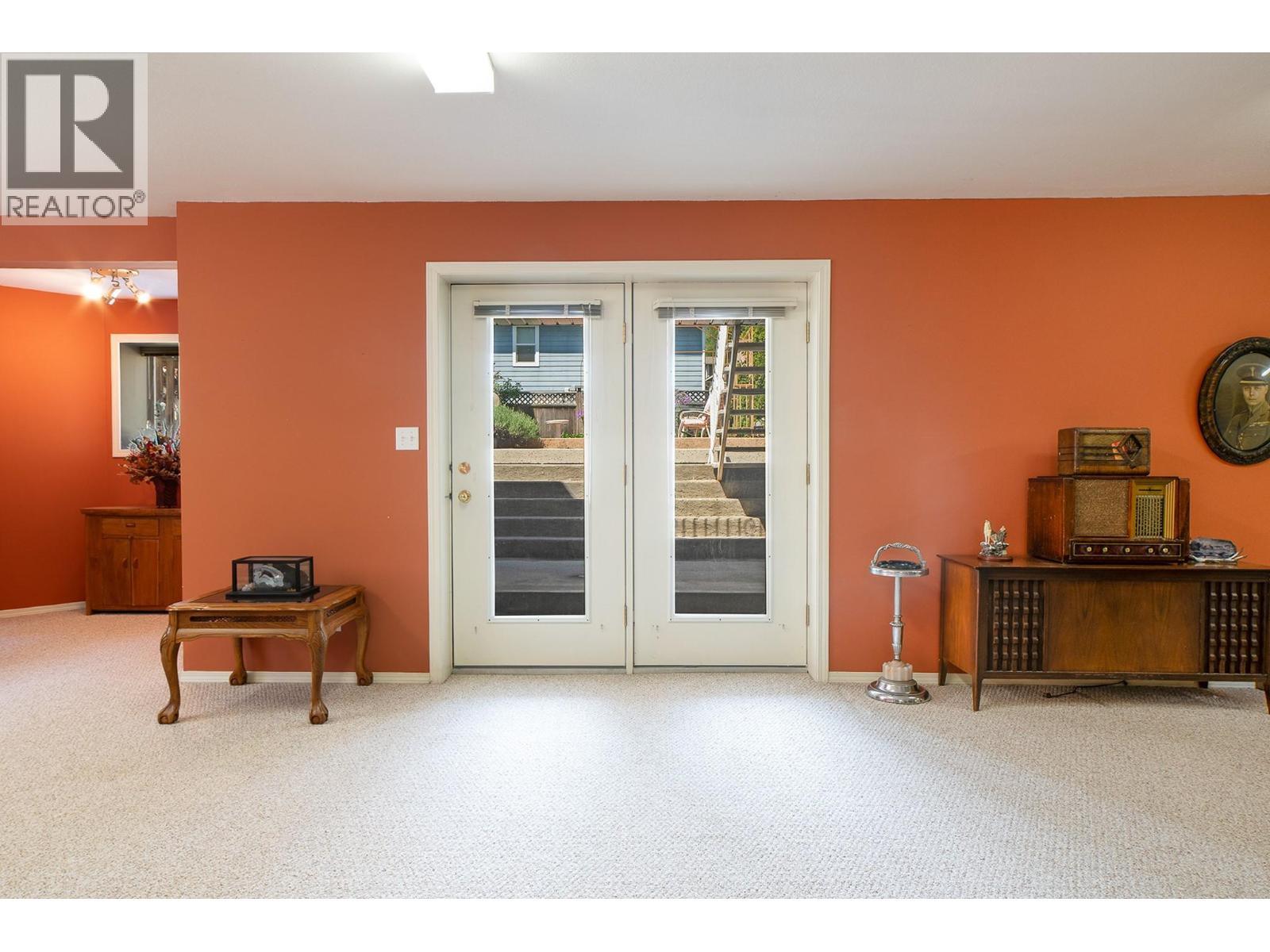 1924 HURL Street - 43