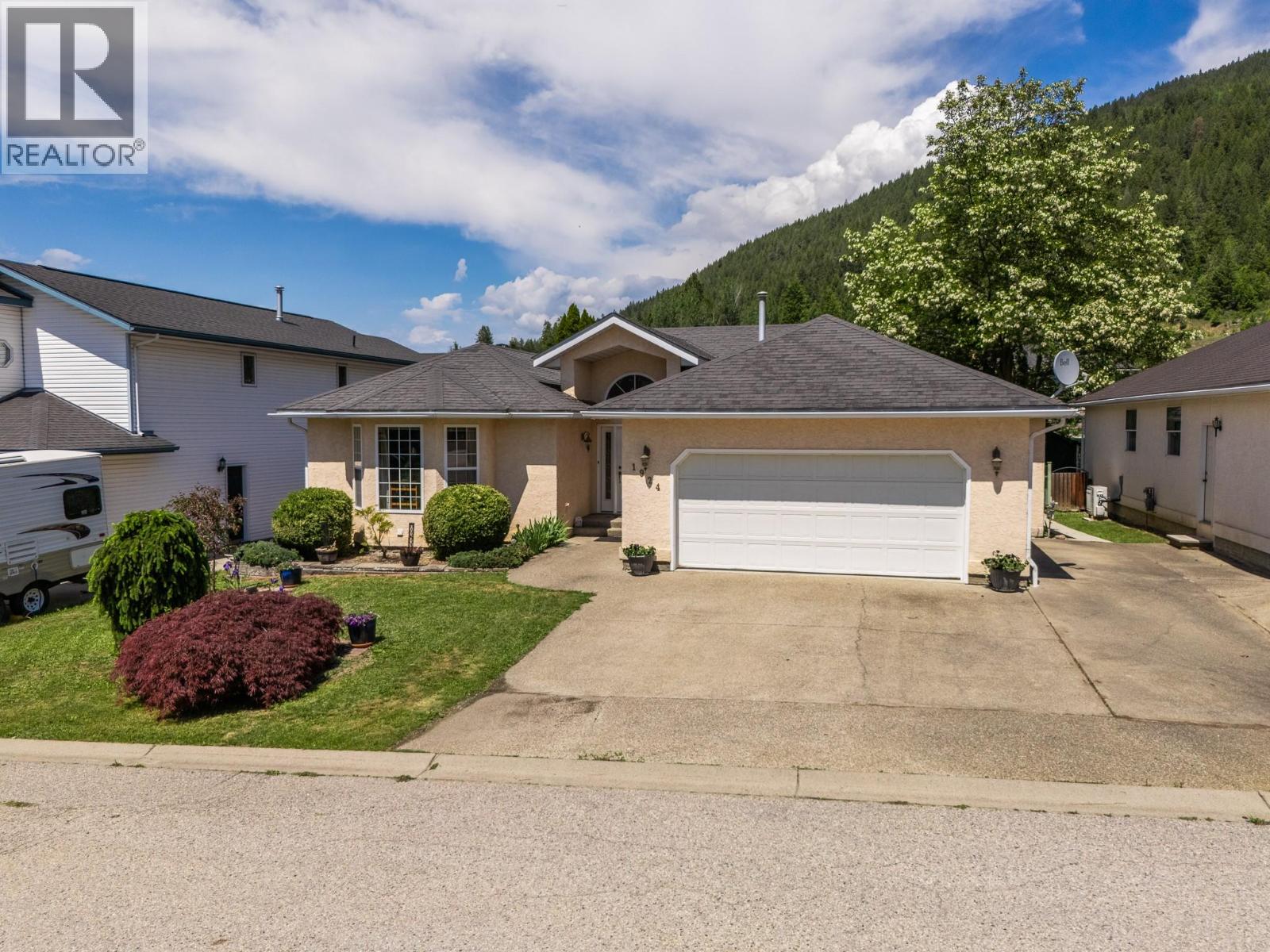 1924 HURL Street - 64