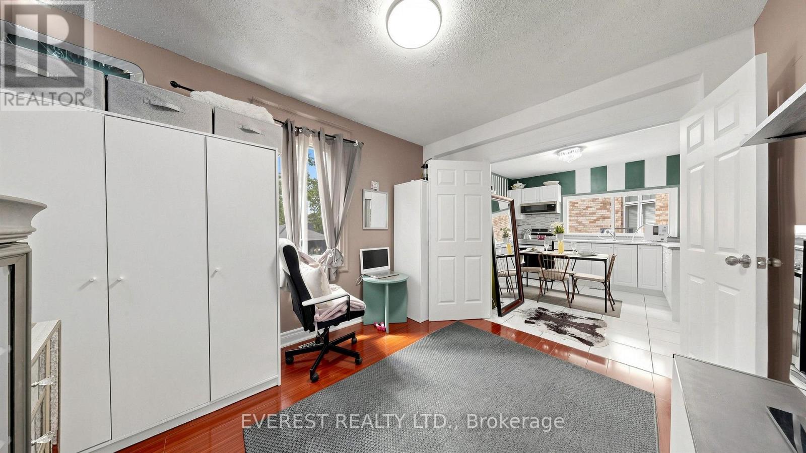 922A DANFORTH ROAD - Image 19