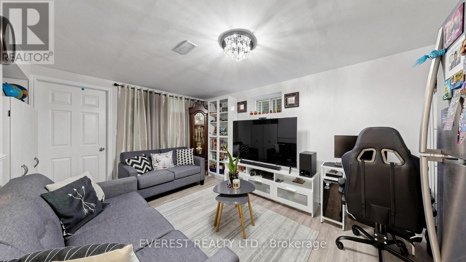 922A DANFORTH ROAD - Image 23