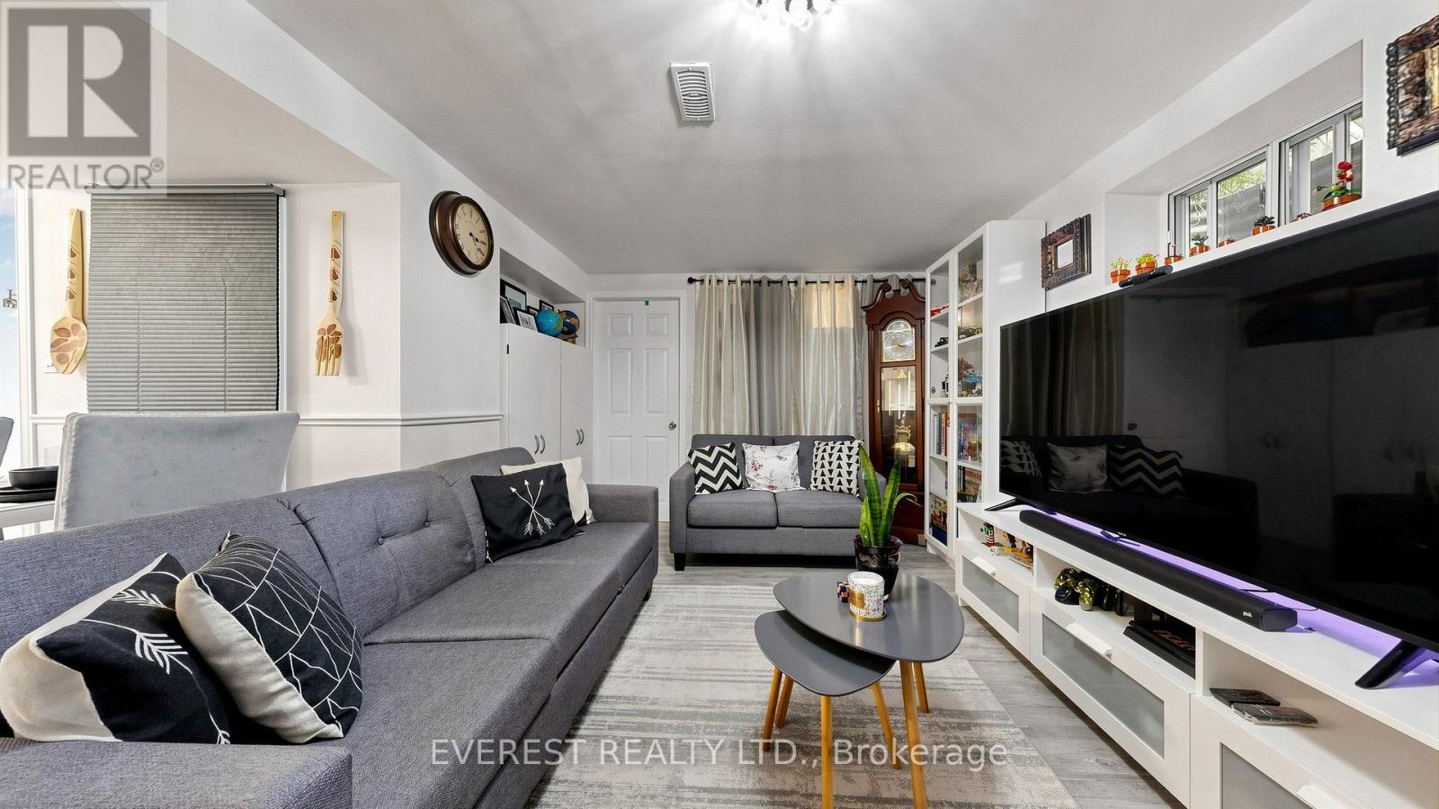 922A DANFORTH ROAD - Image 24