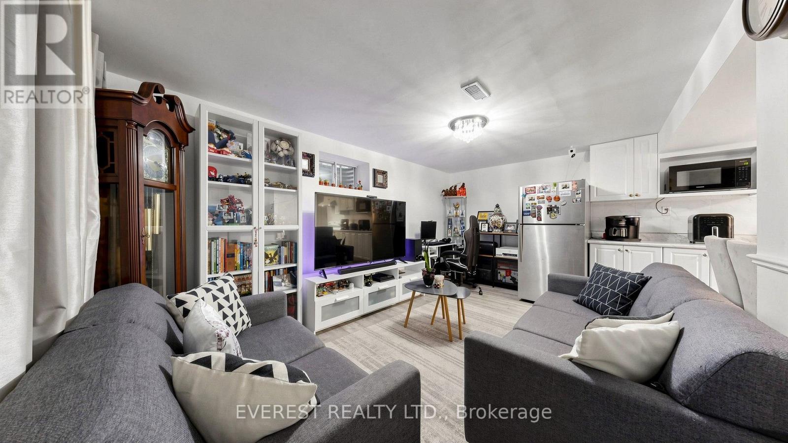 922A DANFORTH ROAD - Image 27