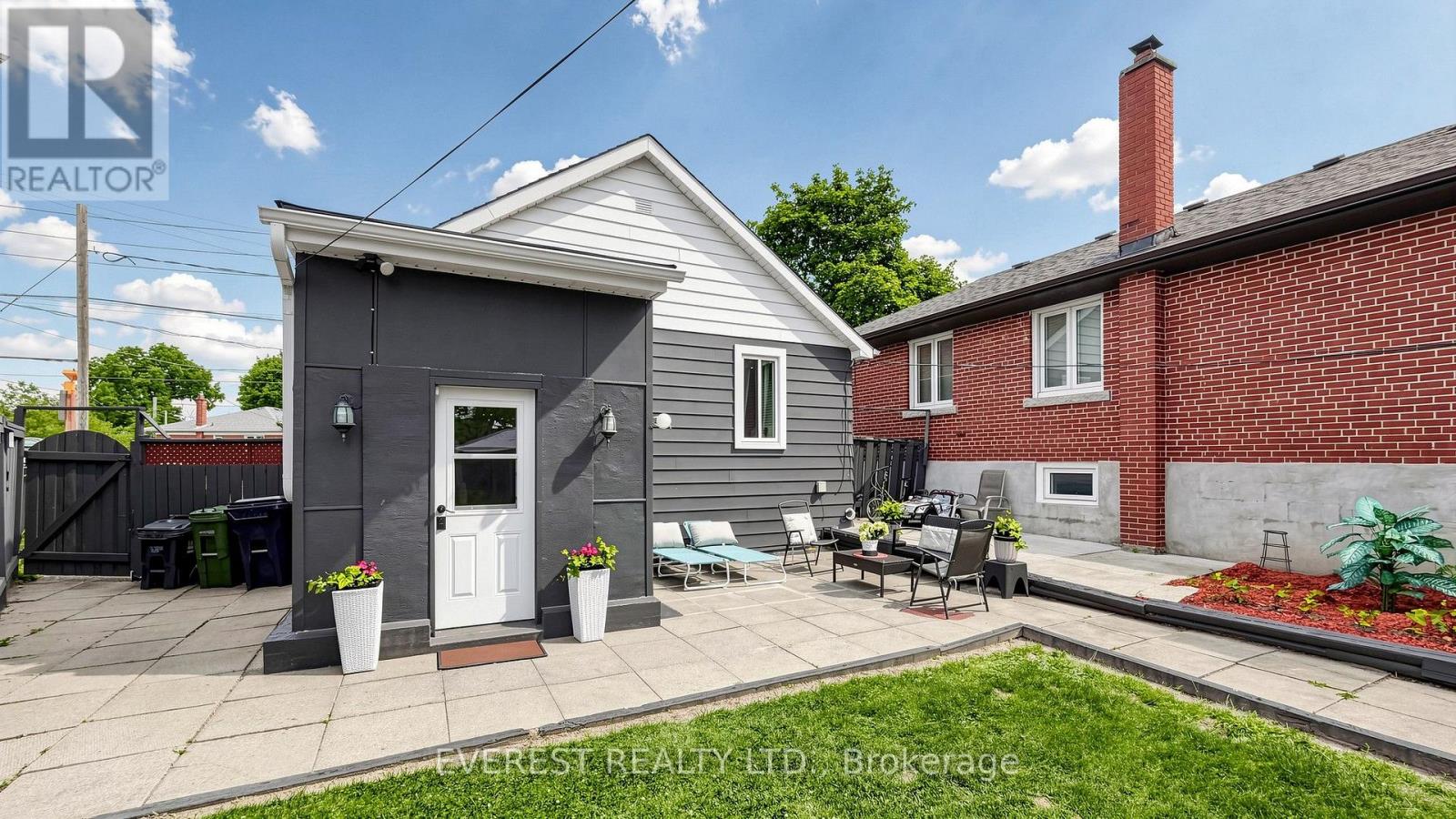 922A DANFORTH ROAD - Image 38