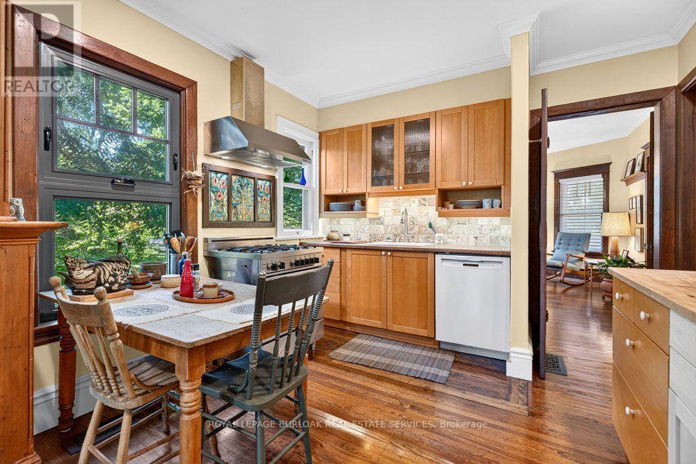 526 BURLINGTON AVENUE - 15