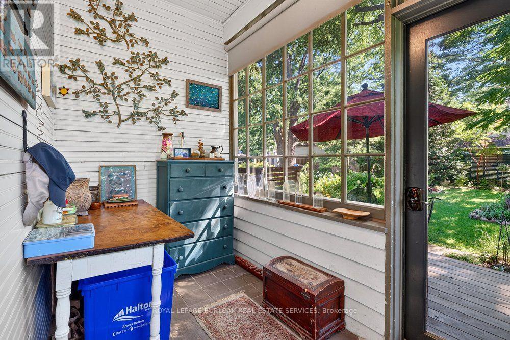 526 BURLINGTON AVENUE - 17