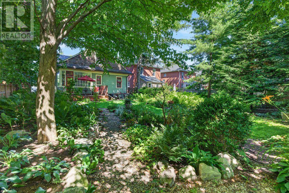 526 BURLINGTON AVENUE - 36