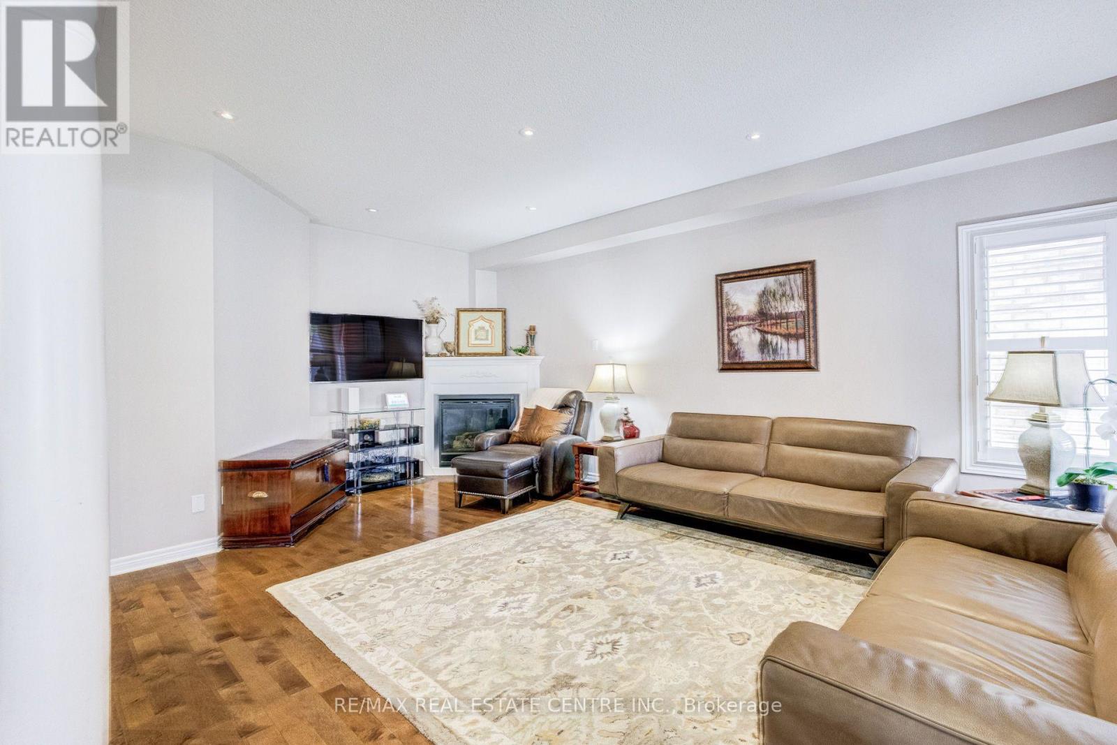 5588 DOCTOR PEDDLE CRESCENT - Image 11