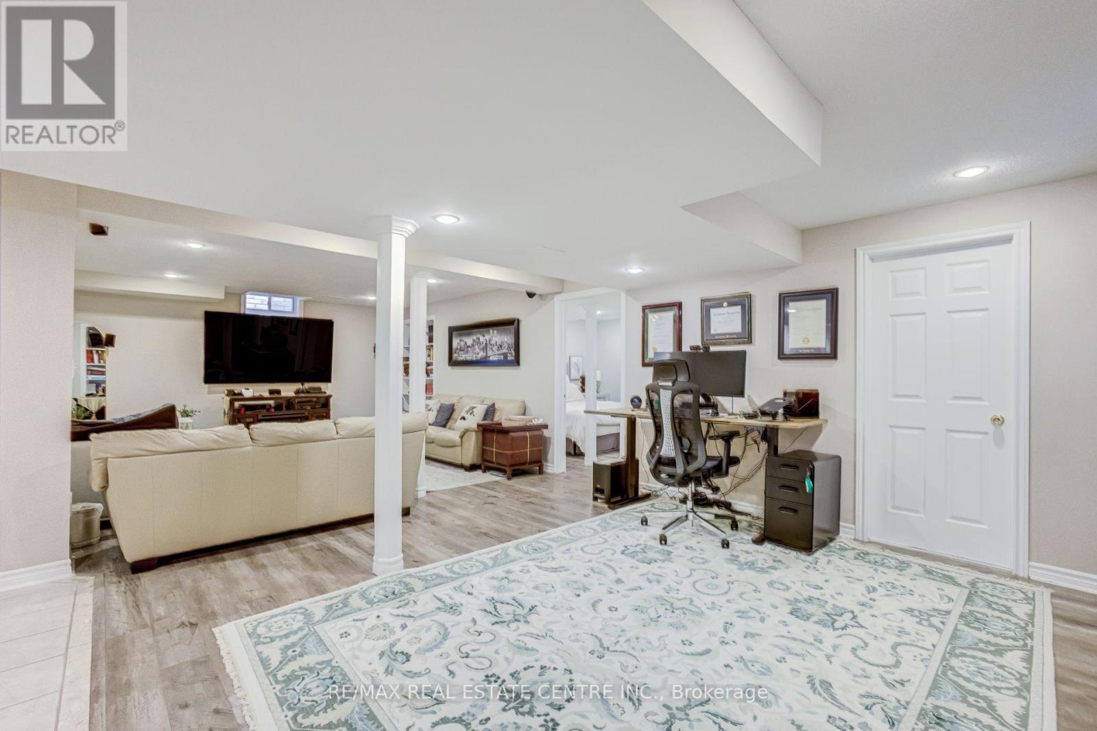 5588 DOCTOR PEDDLE CRESCENT - Image 39