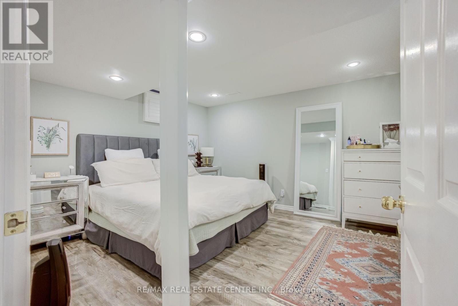5588 DOCTOR PEDDLE CRESCENT - Image 40