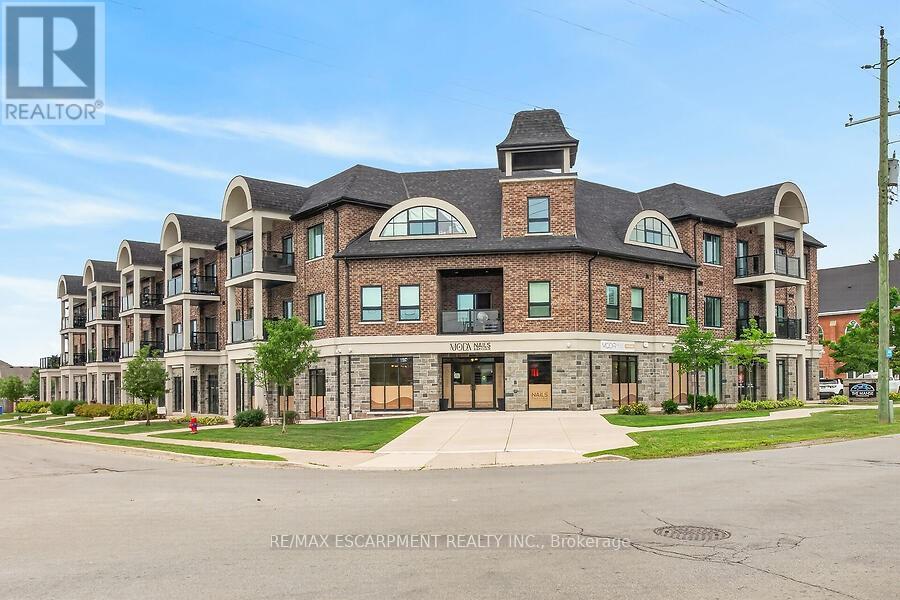 #208 2605 BINBROOK ROAD - 2