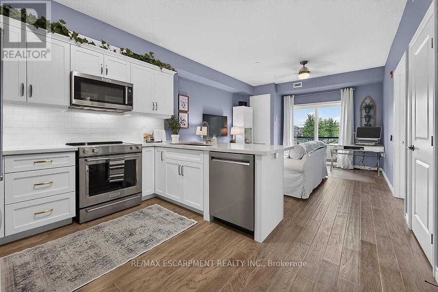 #208 2605 BINBROOK ROAD - 7