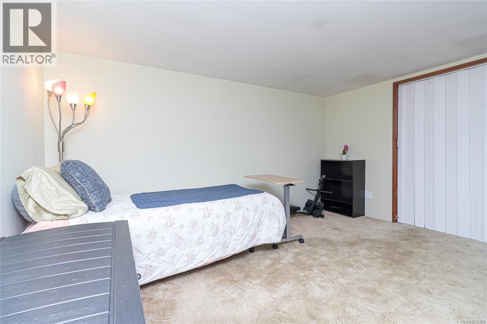 #12 1201 Craigflower Rd - 15