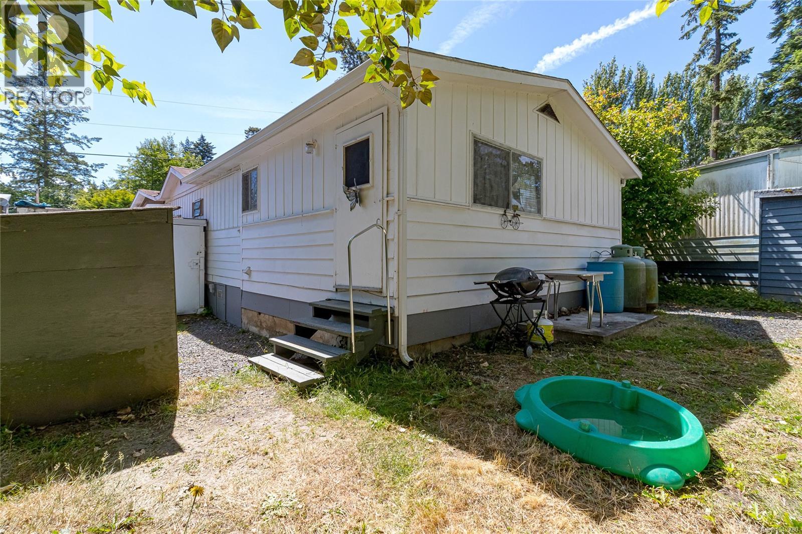 #12 1201 Craigflower Rd - 22