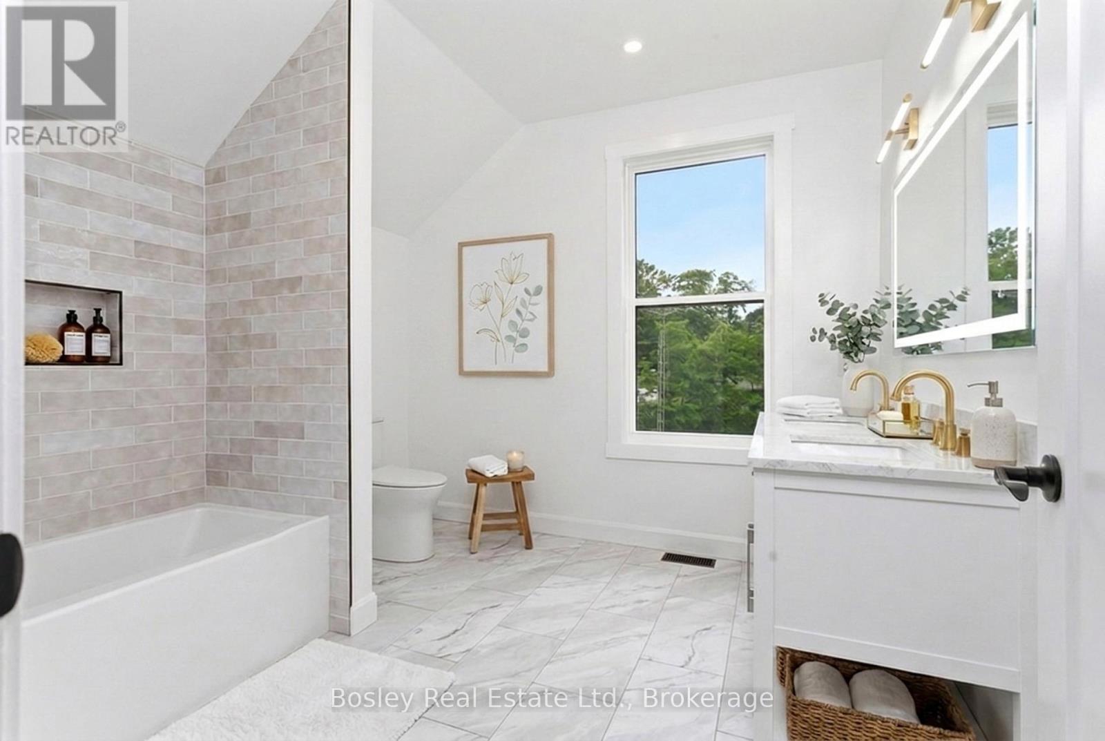 40 CHARLES STREET - 31