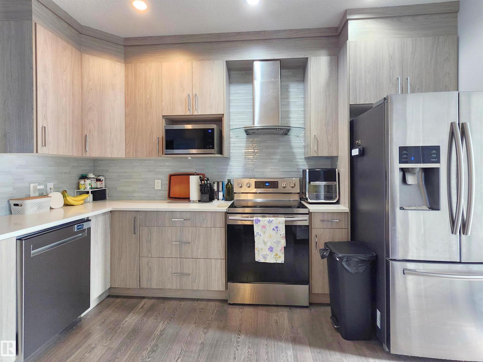 4707 36 ST - 3