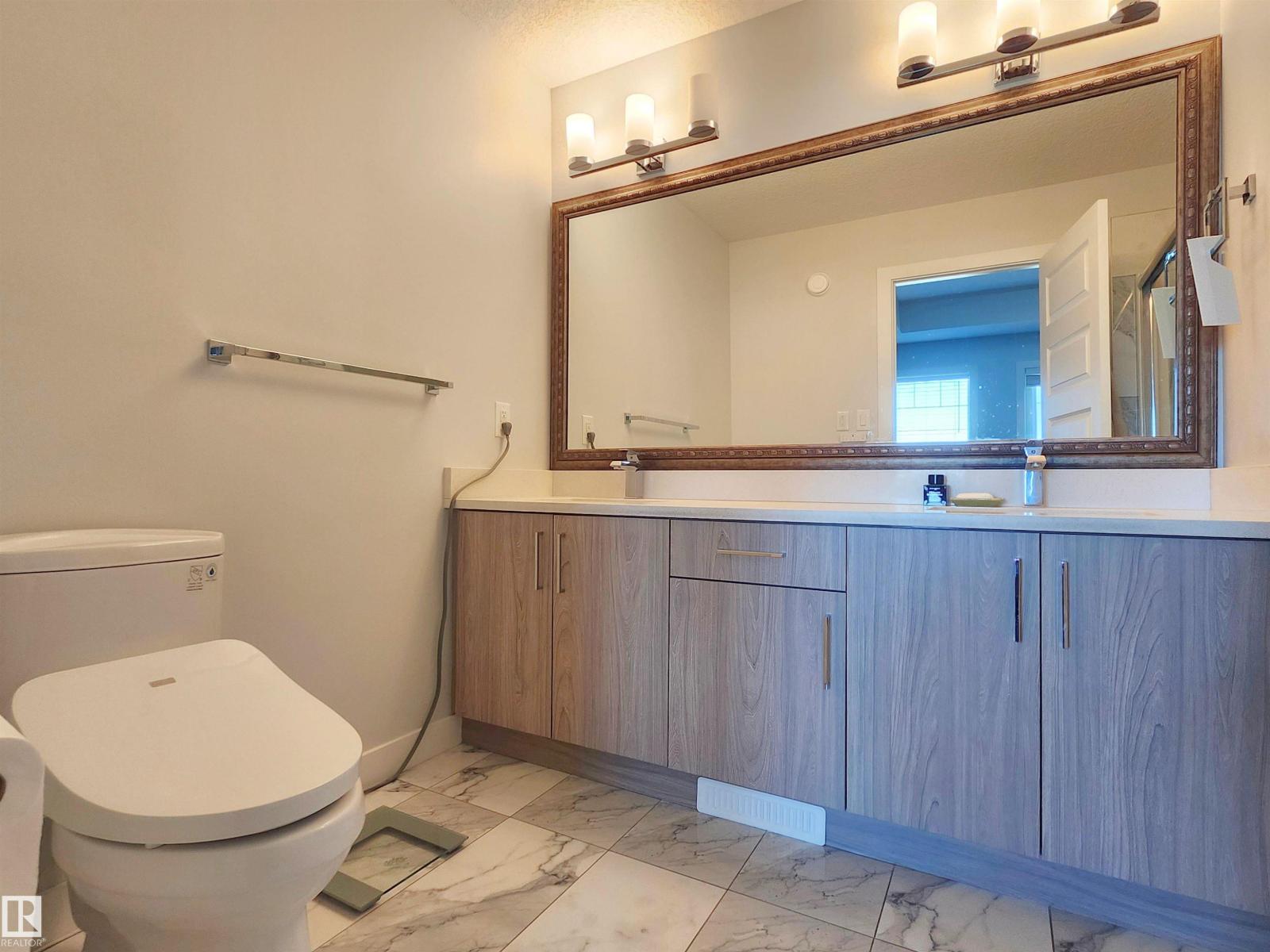 4707 36 ST - 19