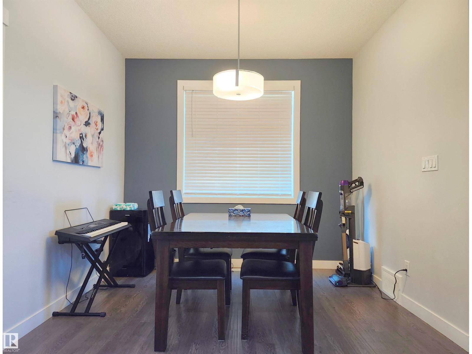4707 36 ST - 9