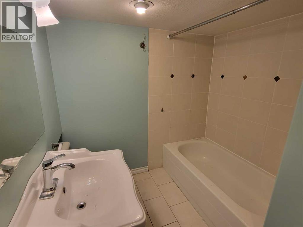 108 2 Avenue W — photo 30