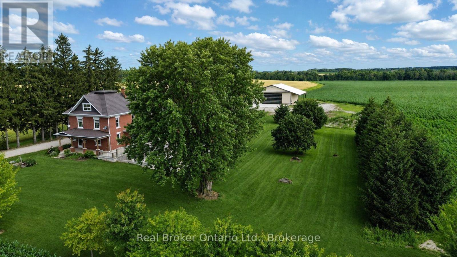 241787 16 CONCESSION - 35