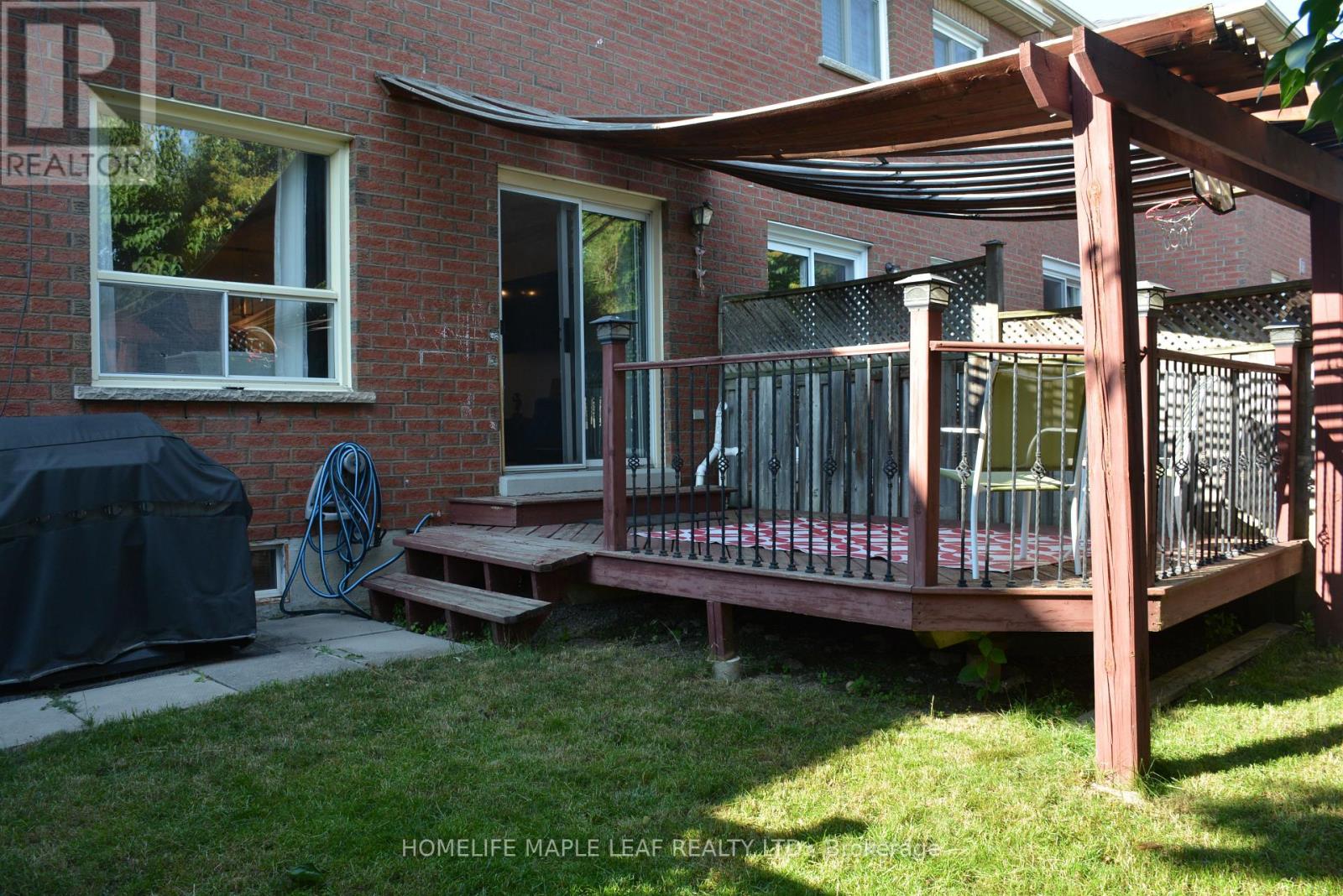 29 STONEBRIAR DRIVE - 48